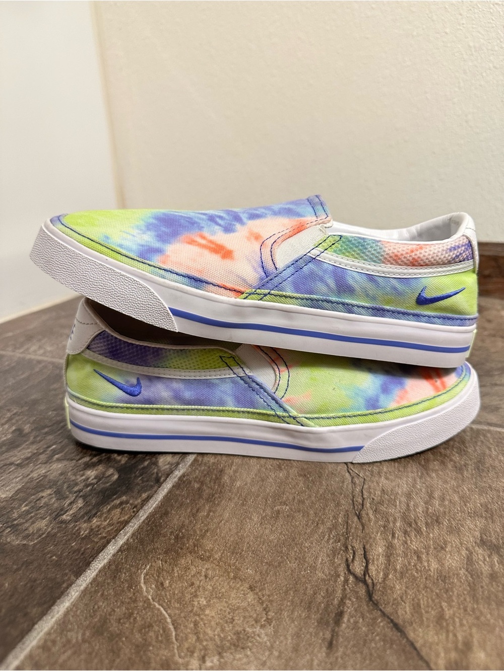 Nike Women's Court Legacy Slip-On Sneakers Tie-Dye Print - Picture 3 of 8